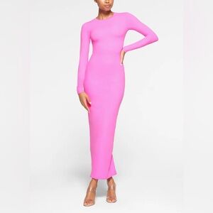 SKIMS Fits Everybody Crew Neck Long Sleeve Neon Orchid Dress